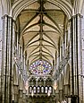 Severný transept, dokončený v 13. storočí za vlády Henricha III.