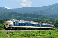 仙台転属車による各列車 仙山線電化50周年記念臨時列車（上） ムーンライト（中） 快速「あいづライナー」（下）