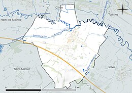 Carte en couleur présentant le réseau hydrographique de la commune