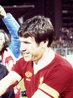 Emlyn Hughes (cropped).jpg