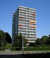 Bâtiment sur la place d'Orange.