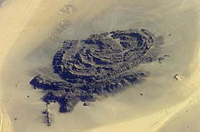 Vue du djebel Arkanu depuis l'espace (le nord-est est en bas).