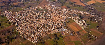 Vue aérienne de Villeneuve-lès-Maguelone.