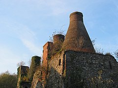 Fours à chaux du XIXe siècle à Antoing (Hainaut).