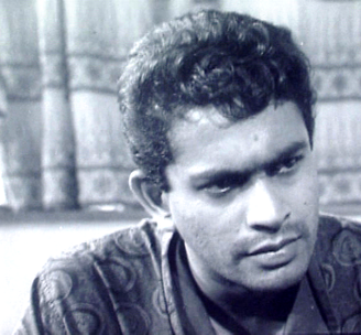 File:Tony Ranasinghe in a scene from the movie "Delovak Athara".png