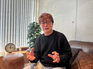 元エステー宣伝部長でクリエーティブディレクターの鹿毛康司さん