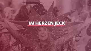 Moderatorin Vicky Just feiert Karneval, darauf der Schriftzug "Im Herzen Jeck".