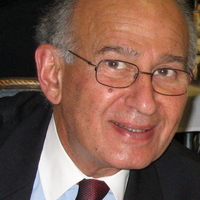 Dickran Kouymjian