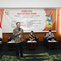 Dr. Ade E . Sumengkar SP.d.,MM.,AAA-IJ