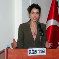 Özlem Tüzüner