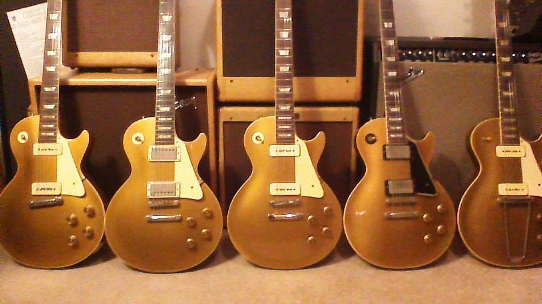 guitarstoriesusa:
“Goldtop Beauties from Vic DaPra. Look for his new book Burst Believers III about to be released and check out our interview on our website. #lespaul #gibsonlespaul #gibson #gibsonguitars #electricguitar #guitar #guitars
”