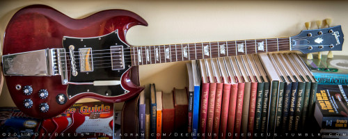 1969 Gibson SG Standard - excellently restored by Michael Adams of mmguitarbar, of Seattle.
Go look through Mike’s feed to see photos of the restoration process - you would not believe how badly beat up it was until Mike got his talented hands on...