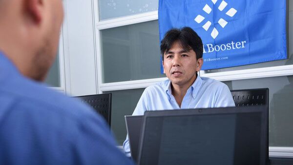 大手企業社員に劇的変化を起こす01Boosterのベンチャー留学