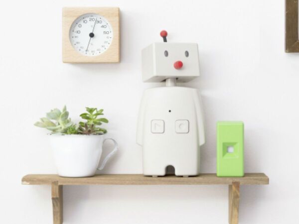 見守りロボット「BOCCO」と連動、出先で部屋の温度などがわかるセンサー発表