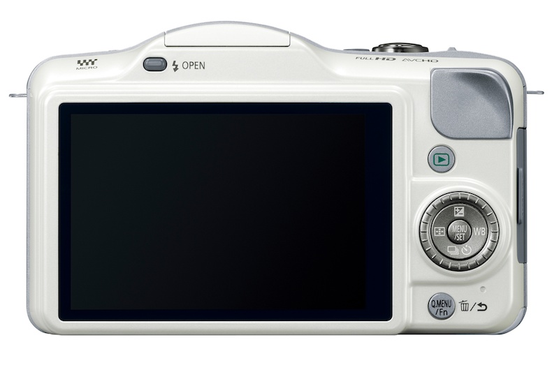 <b>LUMIX DMC-GF3（シェルホワイト）背面</b>