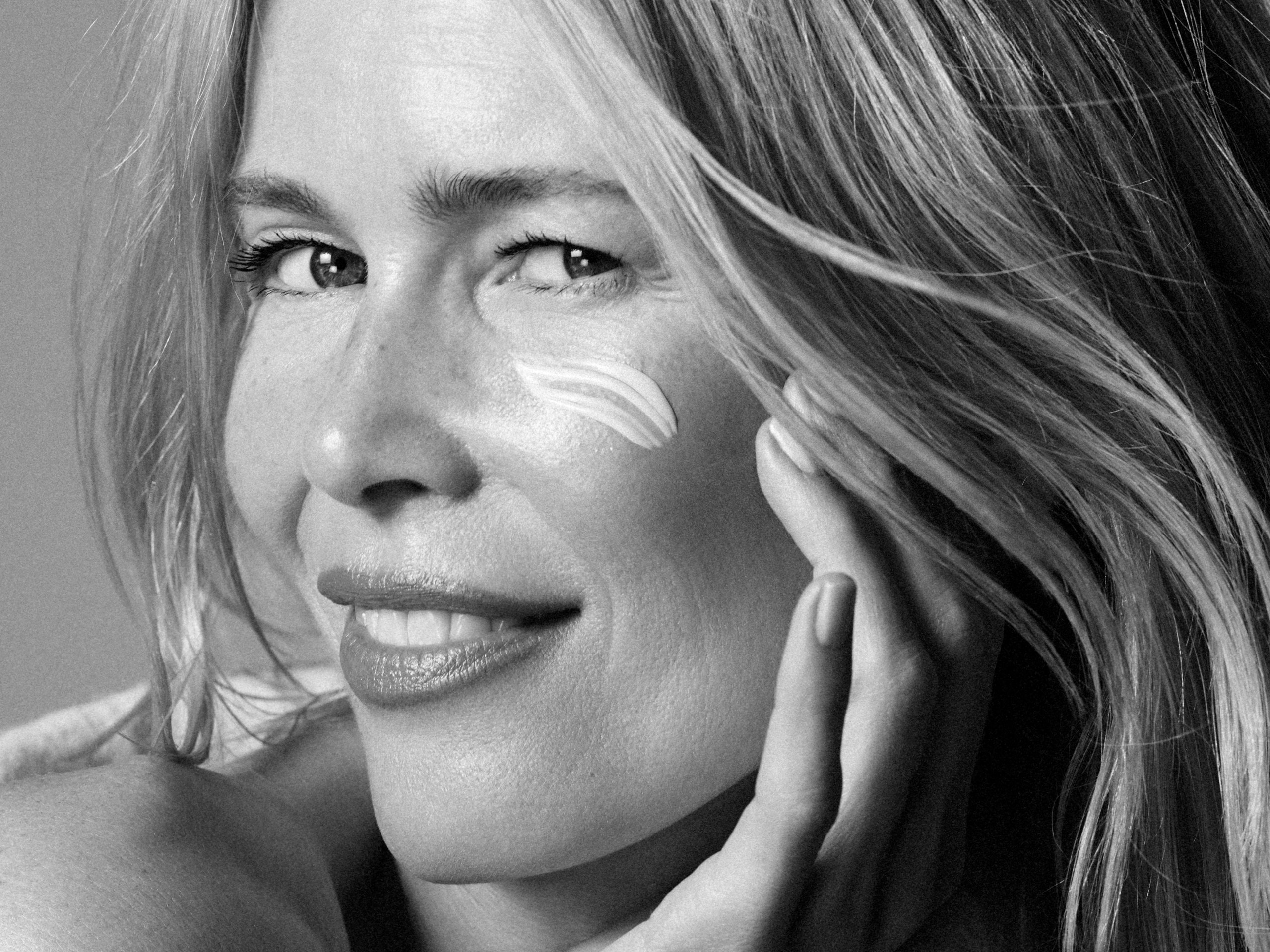 Claudia Schiffer's (Achievable) Skincare Secrets and Hailey Bieber Fandom