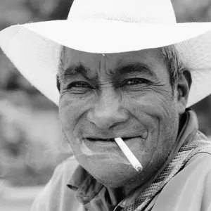 Man wearing cowboy hat