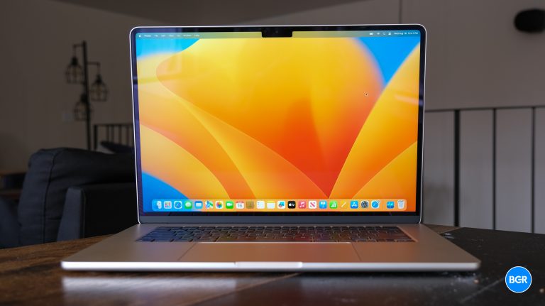 Apple MacBook Air 15-Inch