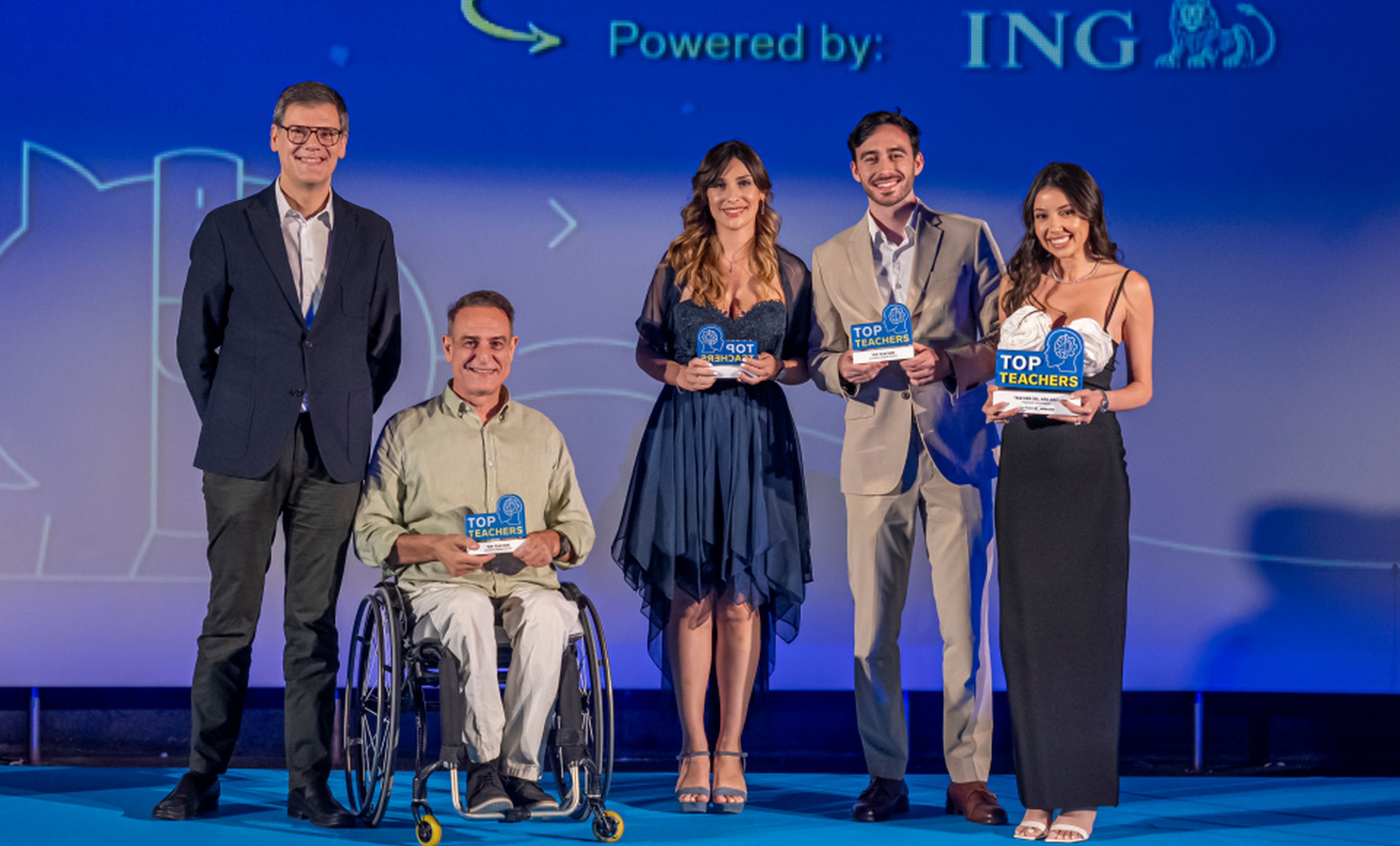 De izquierda a derecha: Luis González Soto, director de Marketing y Brand Management en ING España y Portugal, Pablo Gil (@pablogiltrader), Elizabeth Wakefield (@elizabeth.asesorafinanciera), Álvaro Morgade (@atrenzados) y Celia Rubio (@_celiarubio).