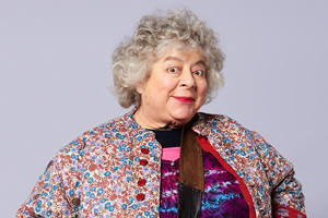 Bucket. Mim (Miriam Margolyes)