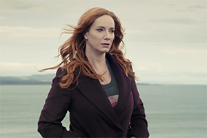 Small Town, Big Story. Wendy Patterson (Christina Hendricks)