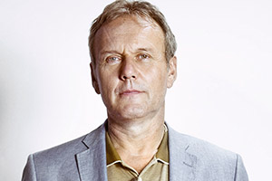 You, Me & Them. Ed Walker (Anthony Head). Copyright: Hat Trick Productions