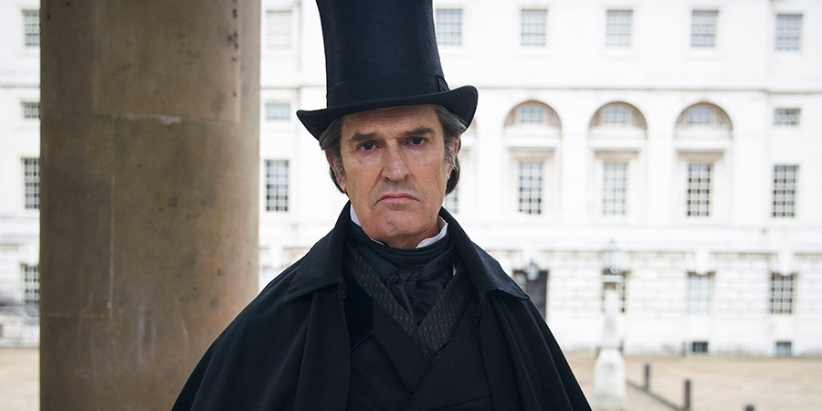 Quacks. Dr. Hendrick (Rupert Everett). Copyright: Lucky Giant