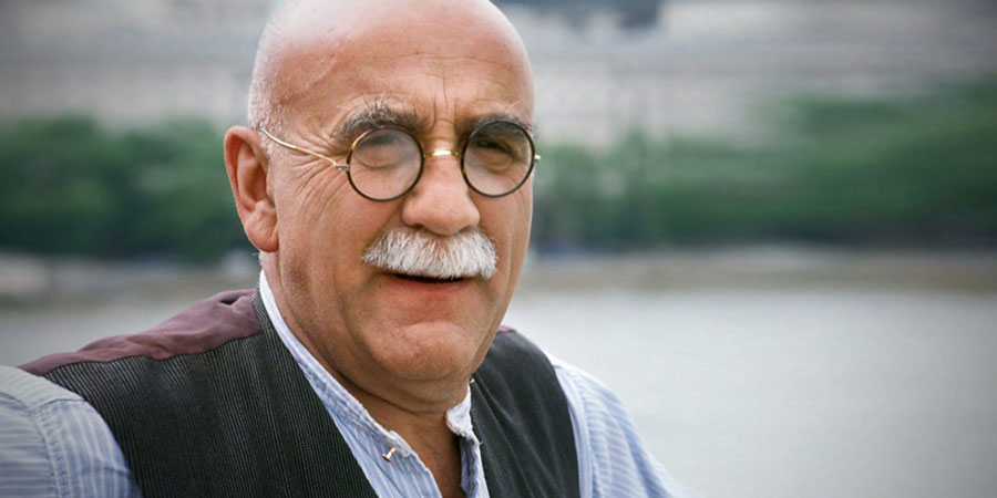 Till Death Us Do Part. Alf Garnett (Warren Mitchell). Copyright: BBC