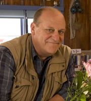 The Café. Stan Astill (David Troughton). Copyright: Jellylegs