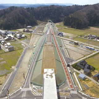 急募❗️ 富良野近郊、高規格道路工事、職長、オペ、作業スタッフ