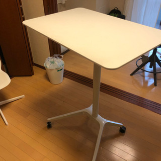 スタンディングデスク　ガス昇降式　90cm×60cm