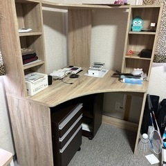 大きなパソコンデスク 収納道具2個付きで1万円