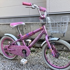 584、幼児自転車女の子16インチ