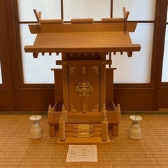 新品未使用 箱付き 神棚 国産桧使用 小サイズ 0064 品質説明書付き 商売繁盛 家内安全  事務所開店 店舗開店　開運 金運 恋愛 グッズ 守り 新築 お供え 風水 お祓い の画像