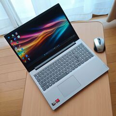 Lenovo IdeapadノートPC