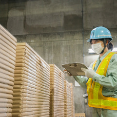 ★転勤なし★梱包スタッフ/創業85年の安定企業/日勤は16時定時...