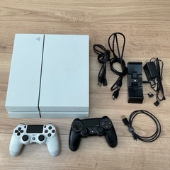 ホワイト PlayStation 4 本体 + コントローラー2...