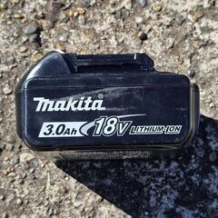 マキタバッテリー　１８v　３.０Ah　中古