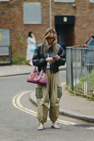 Women wear ballet flats In New York