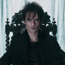 tom sturridge as dream in the sandman