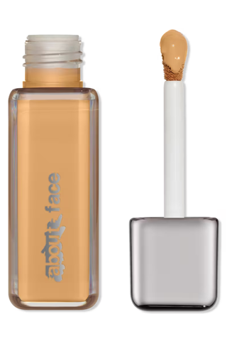 The Performer Skin-Focused Foundation