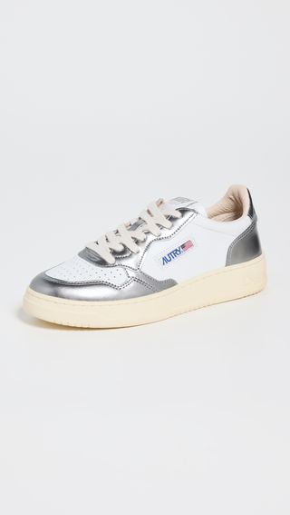 Medalist Low Sneakers