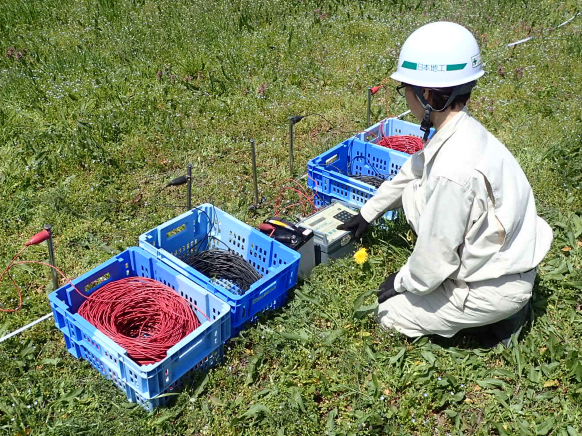 《社会インフラの安全に貢献！》安定した経営基盤のもと、技術者としてイチから成長することが可能です！