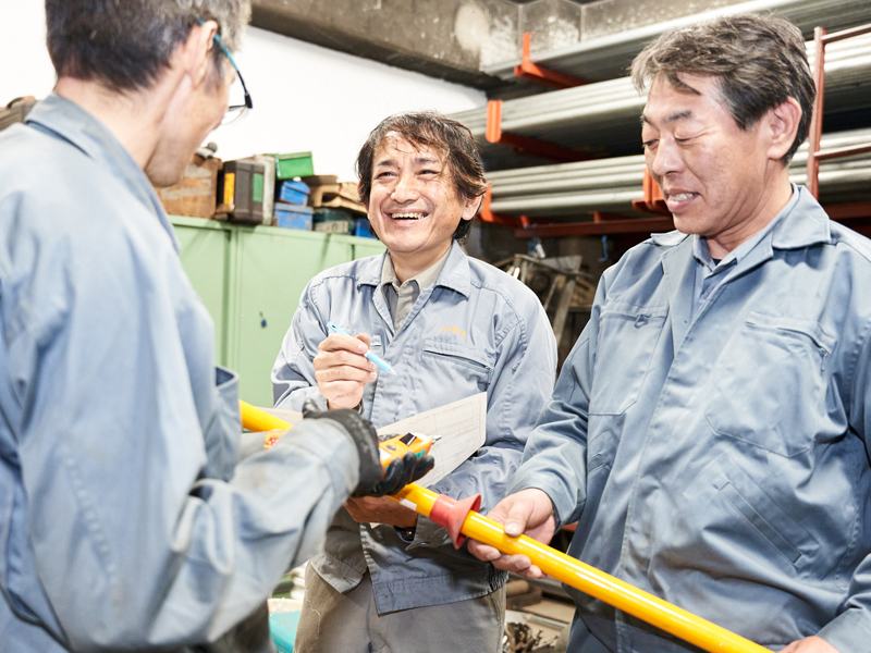 ＼手に職をつけてイチから学べる職場です★／ 未経験から生涯の支えになる資格＆スキルを身につけよう！