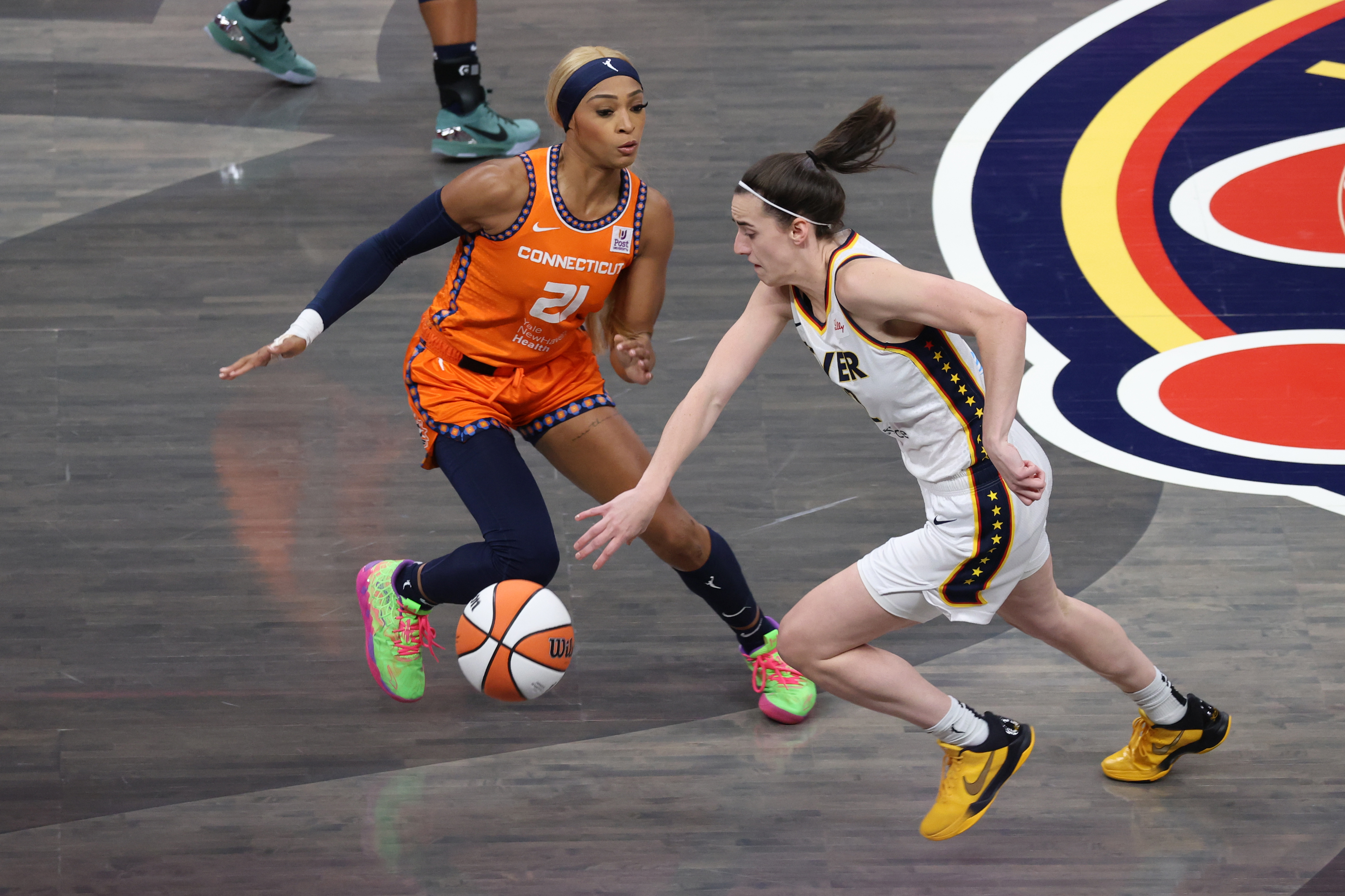 WNBA: AUG 28 Connecticut Sun at Indiana Fever