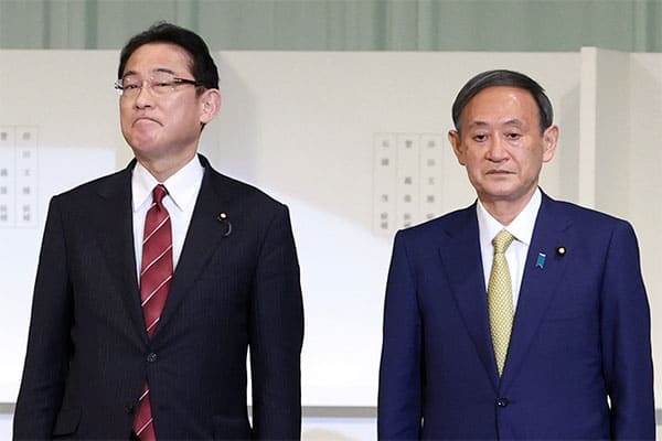 岸田首相、ワクチン3回め接種の遅れで非難轟々…菅前首相にはファイザー社長…