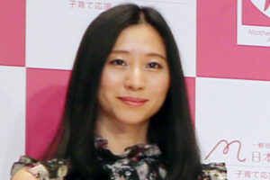 三浦瑠麗、篠田麻里子が同時受賞していた「ベストマザー賞」のトホホ…過去に…