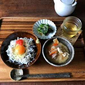 長女のスラムダンクのイラストと、明太しらす卵かけご飯＆豚汁