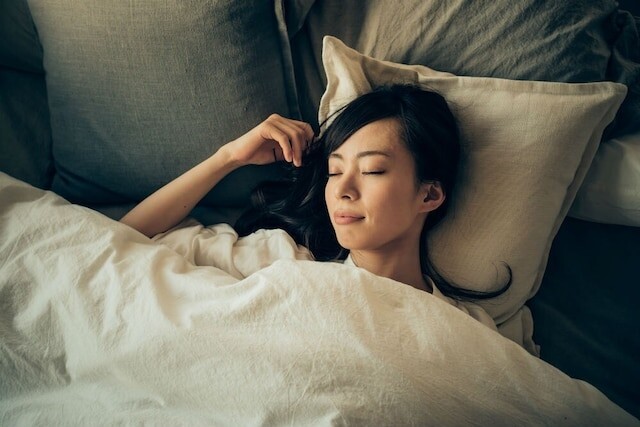 貧乏体質に共通する「夜の悪い習慣」って？