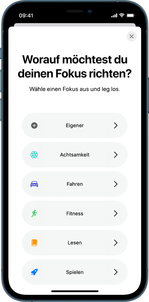Der Konfigurationsbildschirm für einen Fokus; von oben nach unten sind die folgenden Fokus-Optionen zu sehen: „Eigener“, „Fahren“, „Fitness“, „Spielen“, „Achtsamkeit“ und „Lesen“.